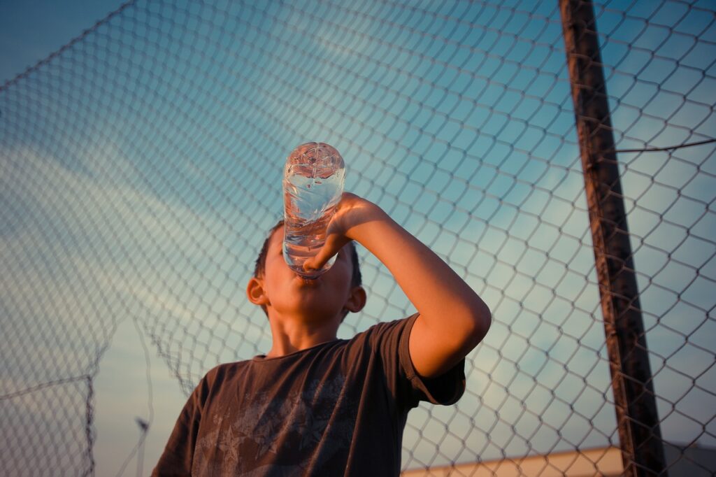 drinking water
多喝水